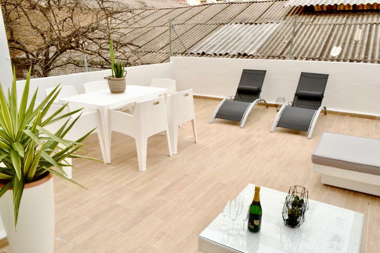 Hola Valencia - Holiday Apartments Eksteriør billede
