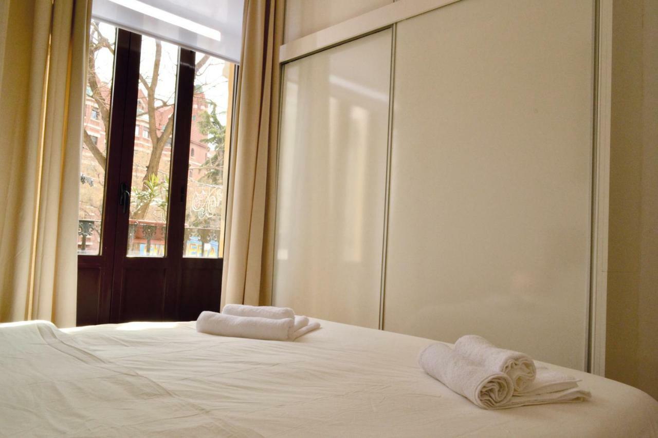 Hola Valencia - Holiday Apartments Eksteriør billede